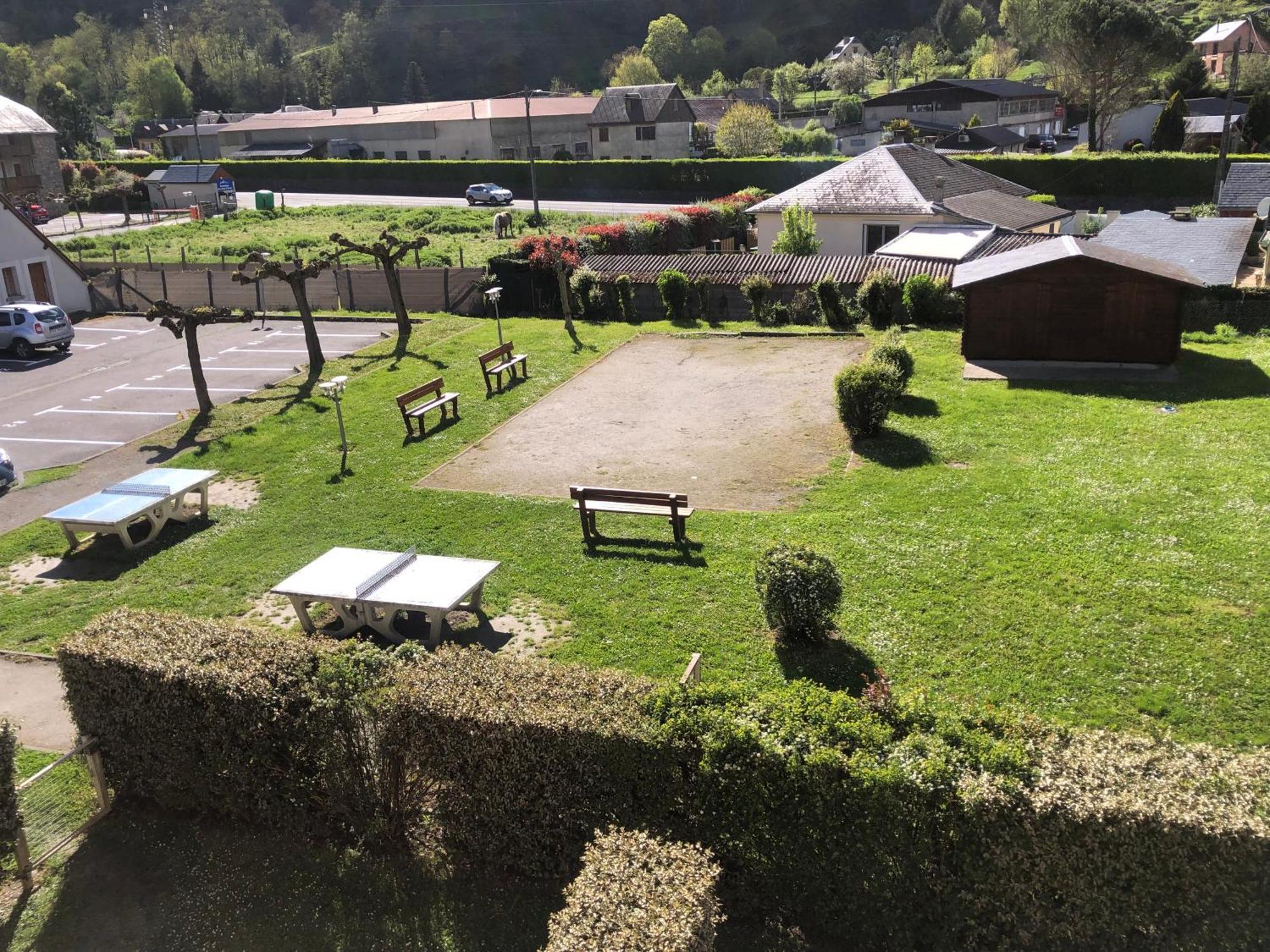 Appart T 3 Bagneres-De-Luchon Vue Montagne - Piscine Mi Juin Екстериор снимка